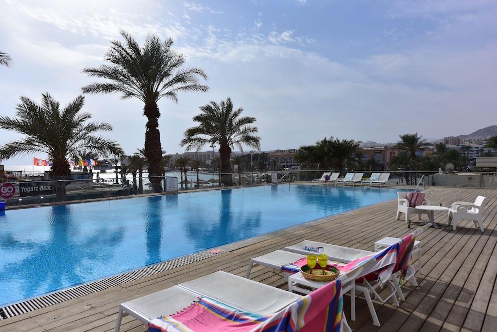 Astral Maris Hotel